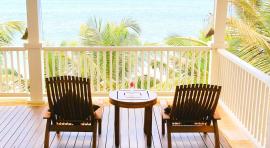 terrasse d'un appartement avec vue sur mer