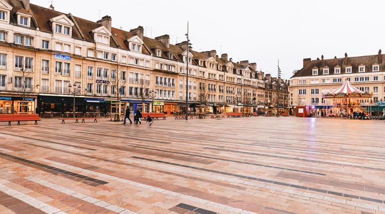 Vue de la place de Beauvais