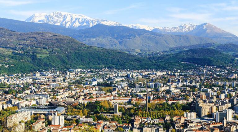 Vue aérienne de la ville de Grenoble