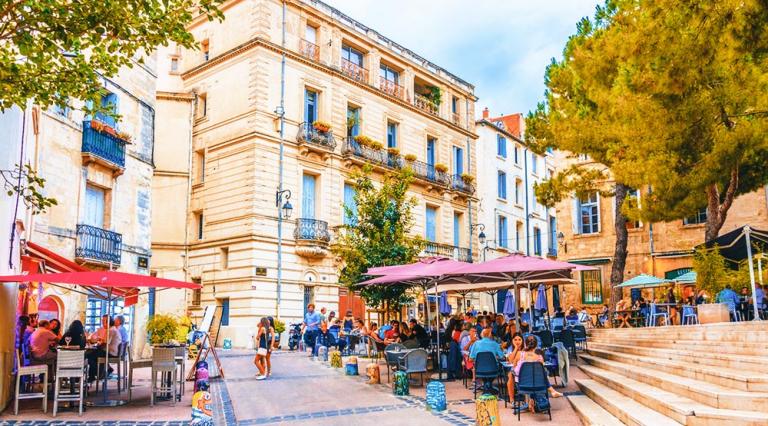 Vue d'une place de la ville de Montpellier