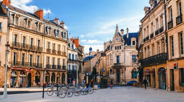 Photo d'une rue de la ville de Dijon