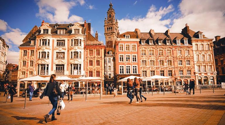 Vue de la place principale de la ville de Lille