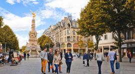 Vue d'une rue de la ville de Reims