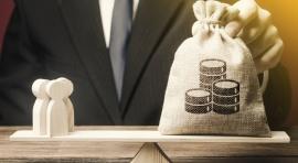 Photo d'un sac de pièces illustrant le crowdfunding immobilier en 2024