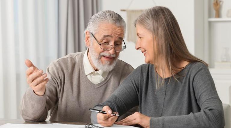 Photo d'un couple senior homme/femme